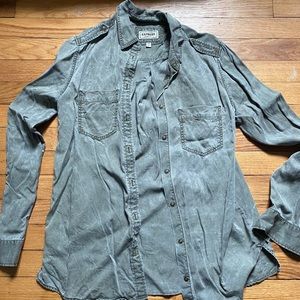 EXPRESS button up army green boyfriend fit top